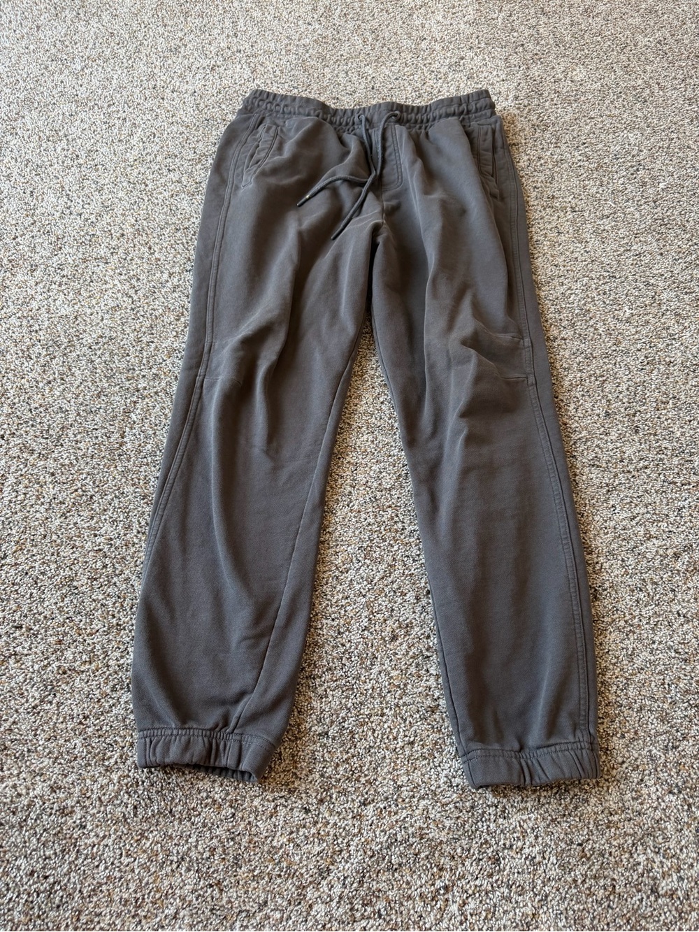 Gymshark Men's Large Washed Black Charcoal Joggers Sweatpants Sharkhead